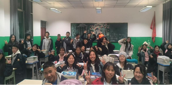 青春筑梦传薪火，岁月留香育栋梁——21级地理科学2班王灵艺教学演示用品赏析